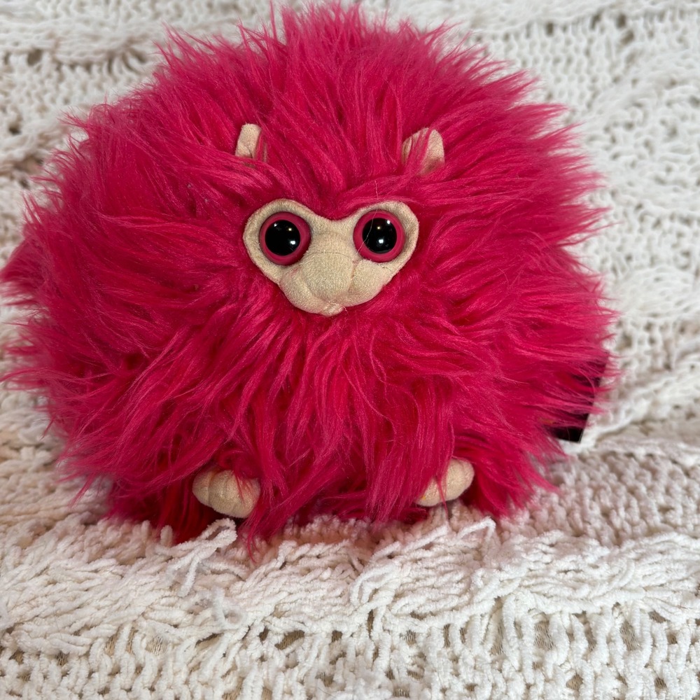 Harry Potter Pink Pygmy Puff Plush The Noble Collection Wizarding World Toy 4.5"